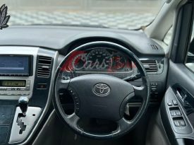 Toyota Alphard 2004